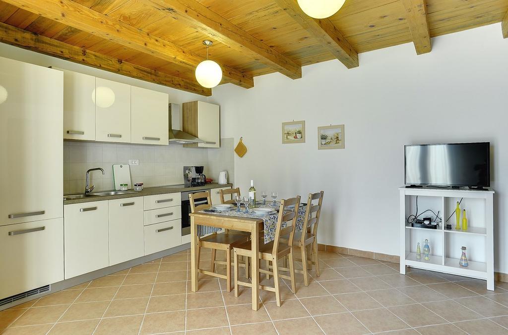 Apartments Susanna Ližnjan Eksteriør billede