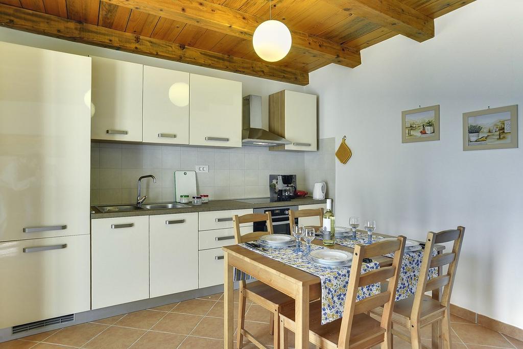 Apartments Susanna Ližnjan Eksteriør billede